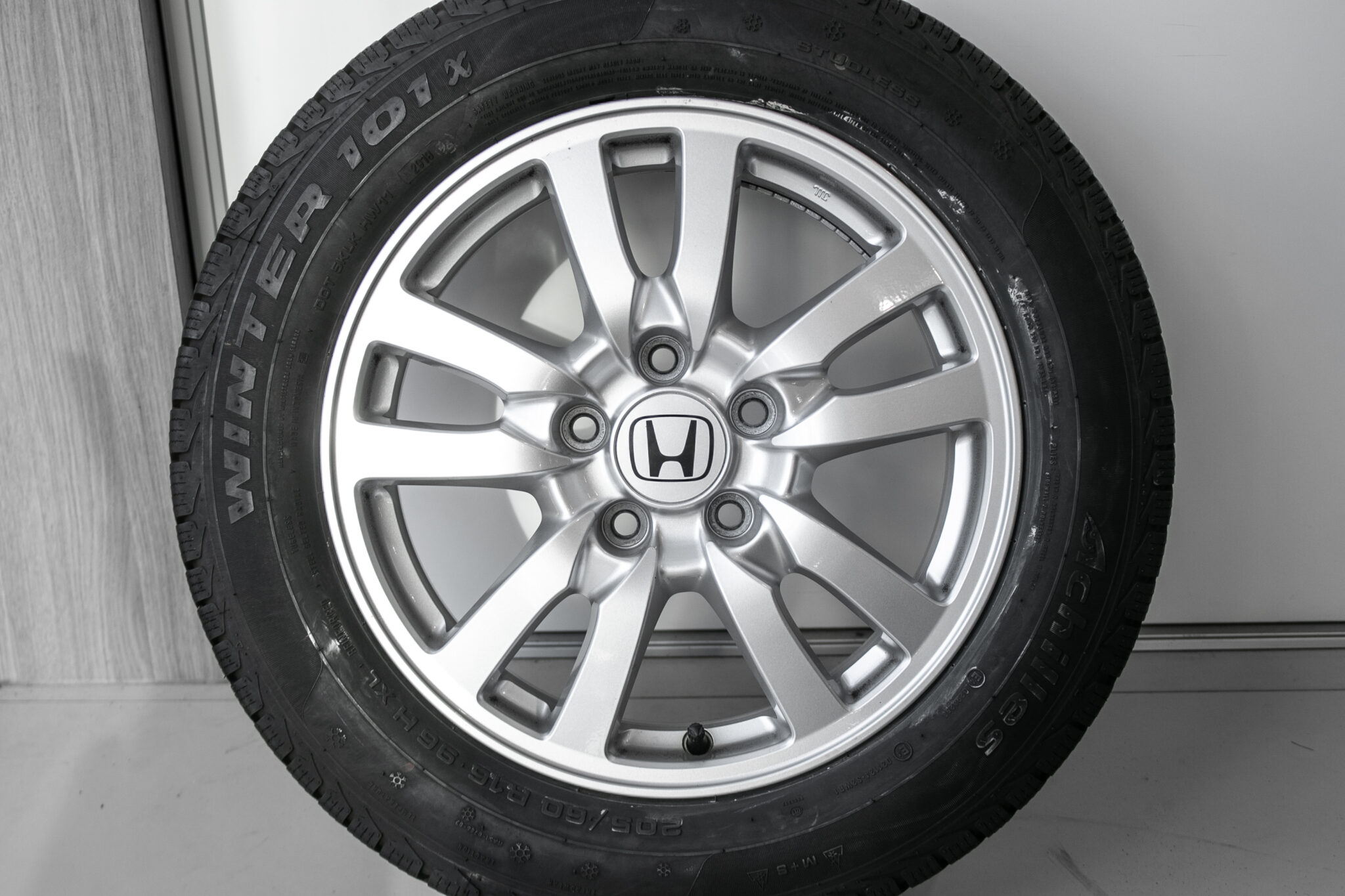 16″ Winterwielen voor de Honda Accord vanaf 2009
€350,-
Gebruikt. Profieldiepte: 7.5mm