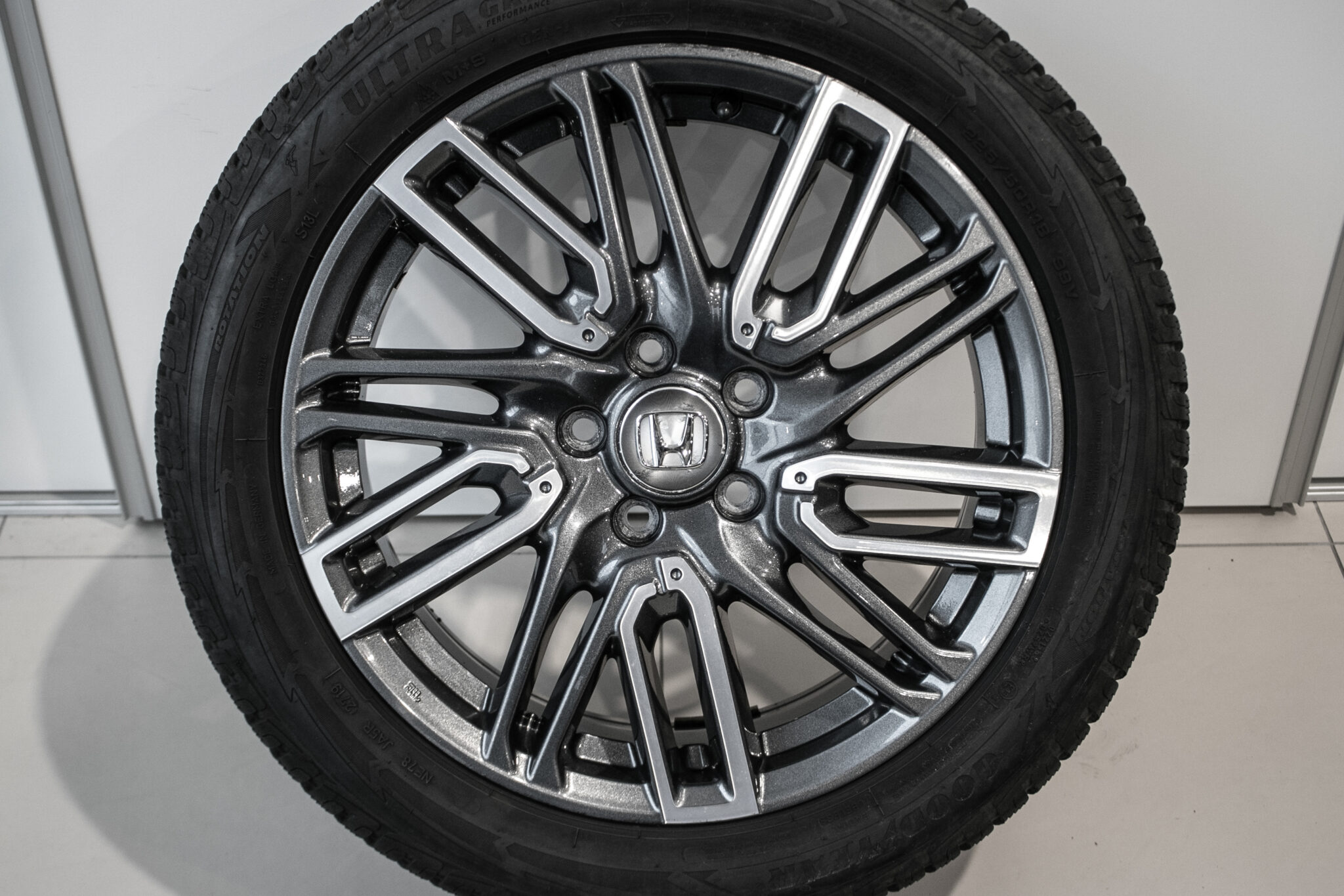 18″ Winterwielen voor Honda HR-V vanaf 2019 €995,- Gebruikte set Profieldiepte: 7mm - 6.5mm